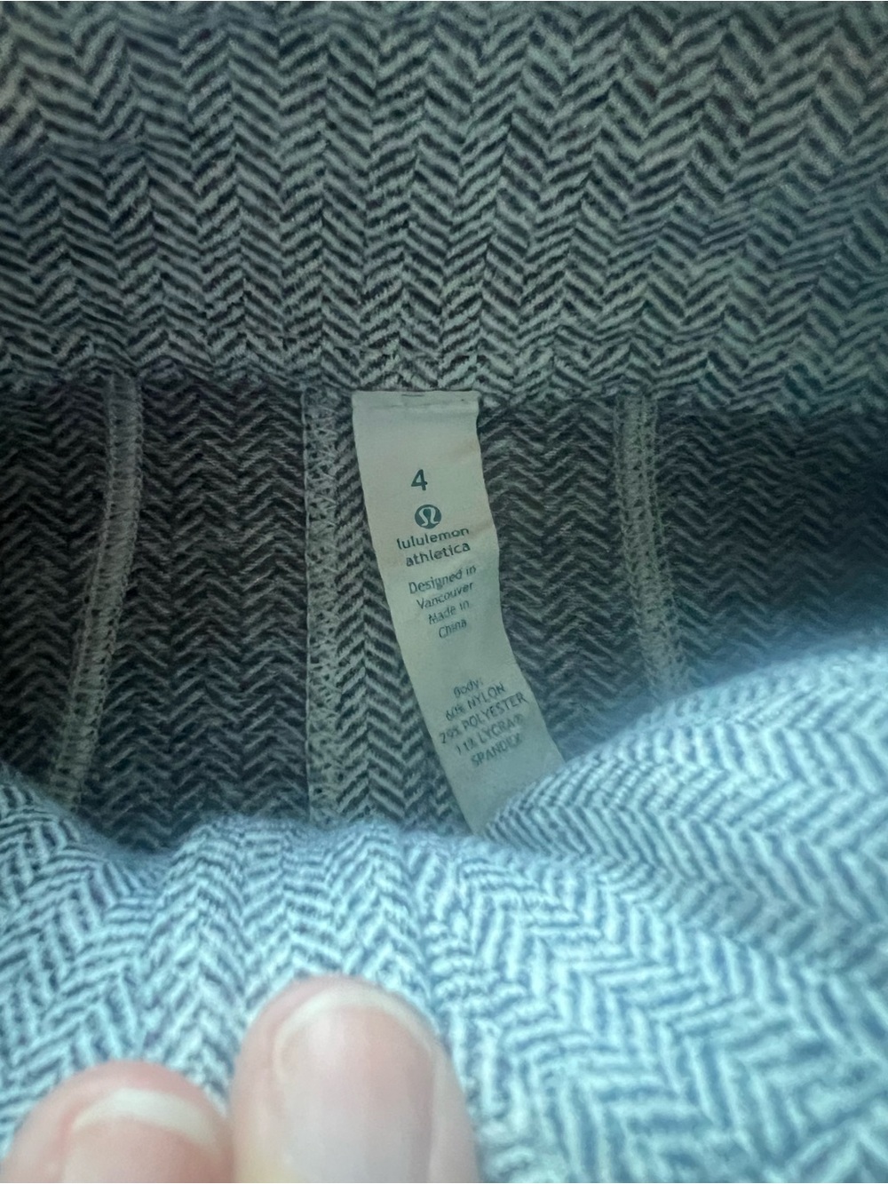 Lululemon Chevron Gray Full-Zip Forme Jacket - Picture 5 of 5